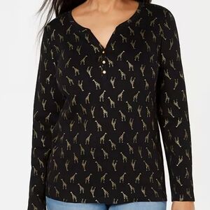 NWOT Karen Scott Giraffe Print Longsleeve Henley